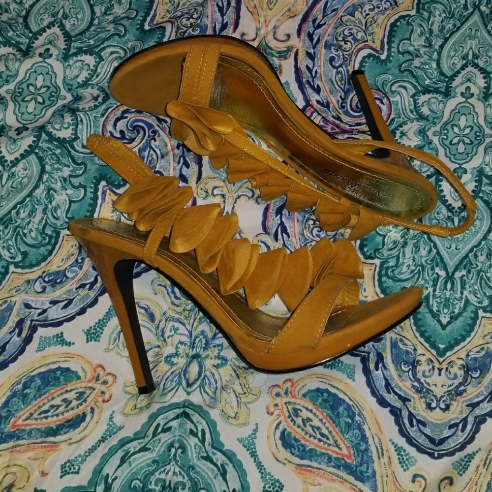 Anne Michelle slingbacks